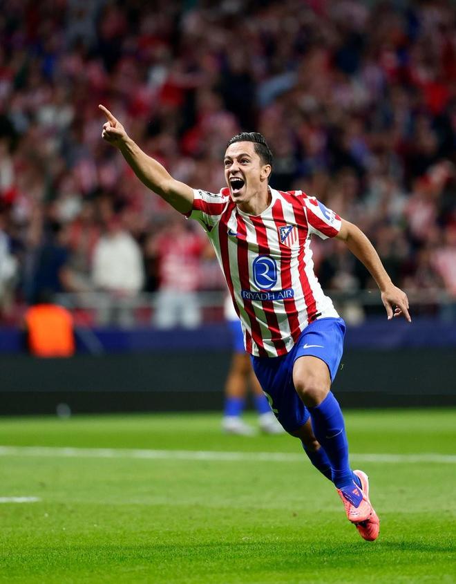 《球童的一天：在职业赛场边缘穿梭的年轻人》