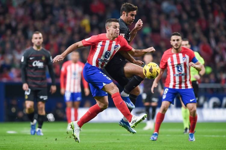 吾米提江：看到冠军奖杯，还是觉得一点也不累、一切都值得