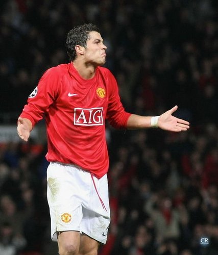 切特的攻防奇才：天生赢家在4&5号位的挑战与荣耀（攻守兼备的切特：天生赢家在四五号位的考验与辉煌）