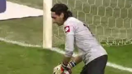 19岁192天，韦德拉奥果成为近71年德国队首秀破门最年轻球员